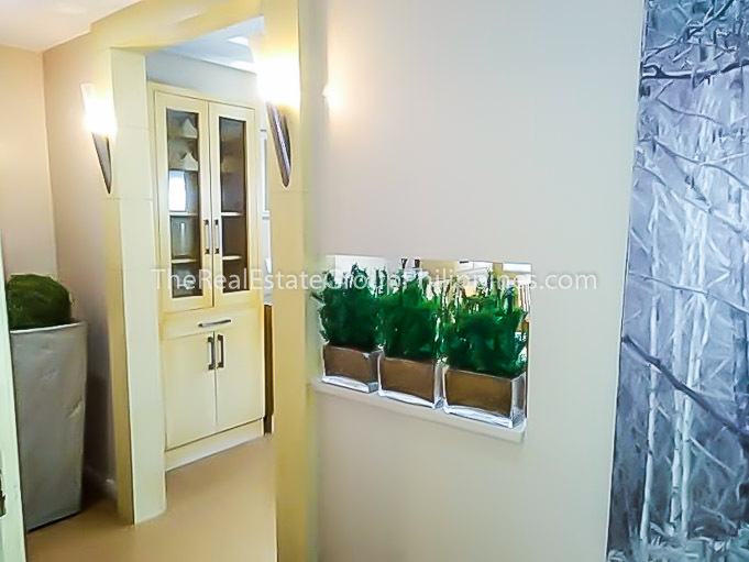 3BR Condo For Rent Elizabeth Place Makati