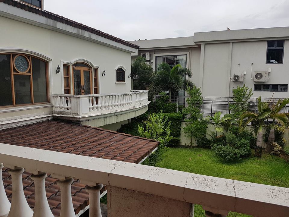 6BR House For Rent Dasmariñas Village Outer Area View 4