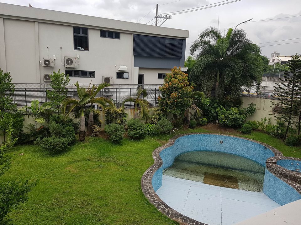 6BR House For Rent Dasmariñas Village Outer Area View 6