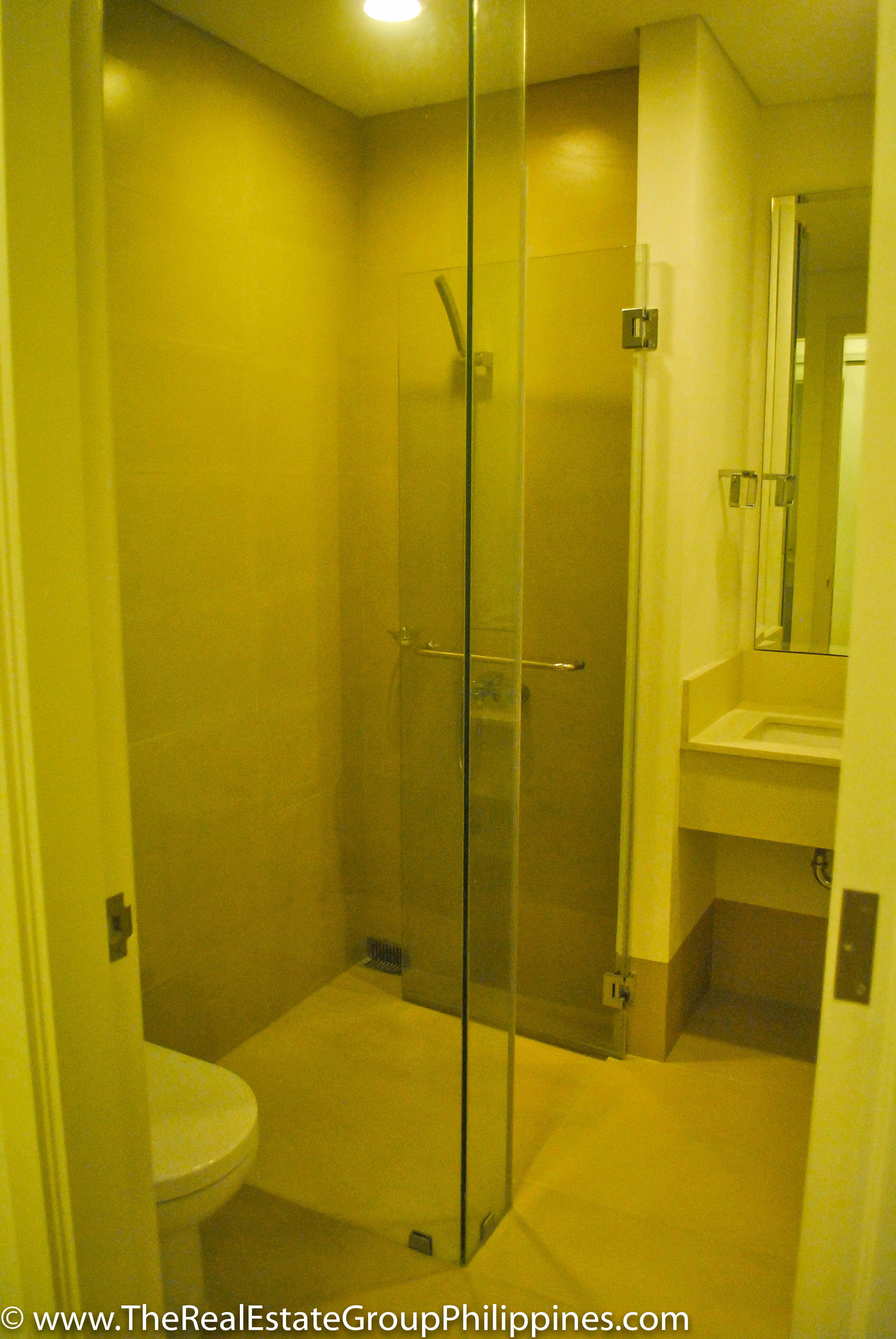 2BR Arya Residences For Rent Master Bedroom Toilet
