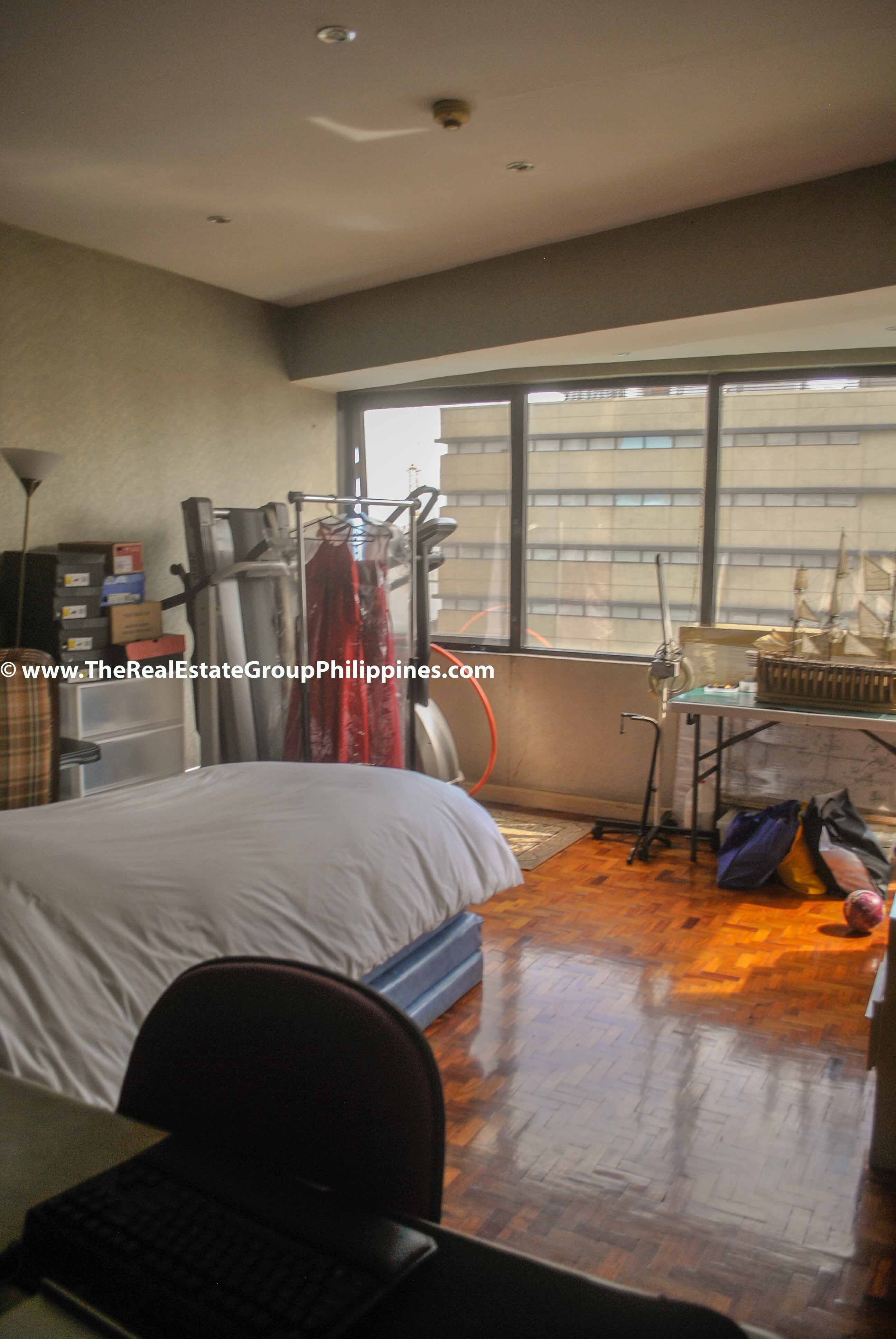 3BR For Sale Pacific Plaza Ayala 9B-18
