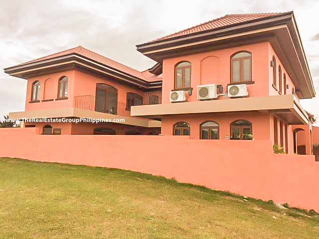 4 Bedrooms House For Rent, Portofino South, Las Piñas City-10