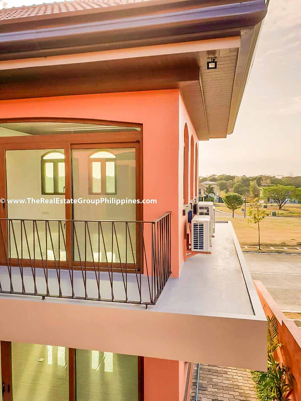 4 Bedrooms House For Rent, Portofino South, Las Piñas City-6