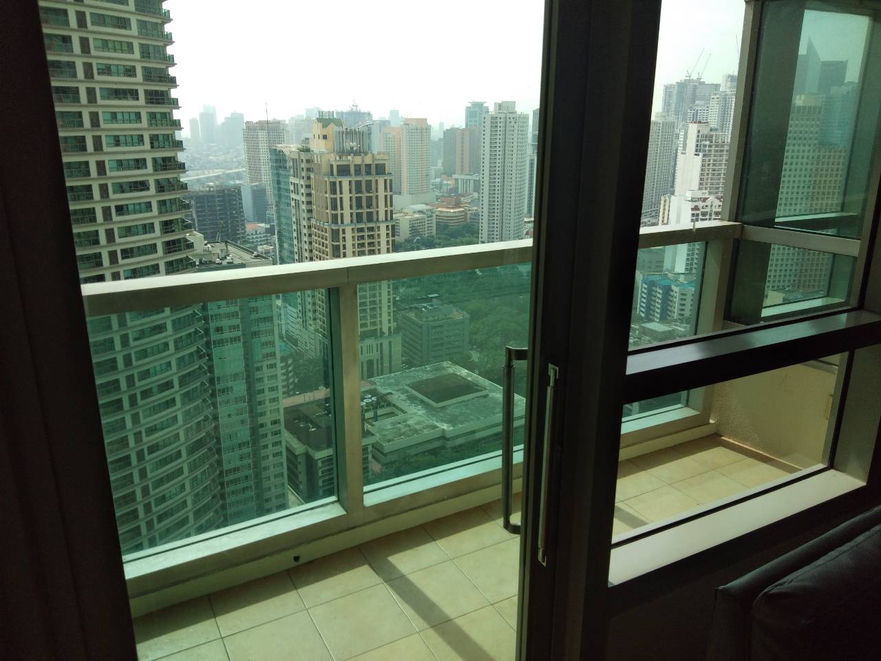 2 Bedrooms Condo For Rent, The Residences At Greenbelt Balcony 3