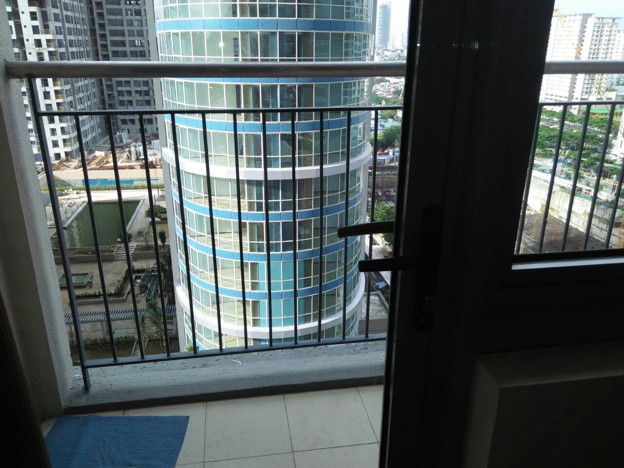 2BR Condo For Rent, Parkwest Balcony View 2