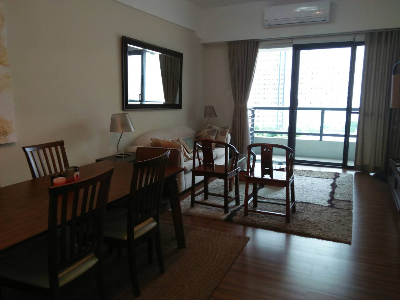 2 Bedrooms Condo, Shang Salcedo Place Dining Area View 1