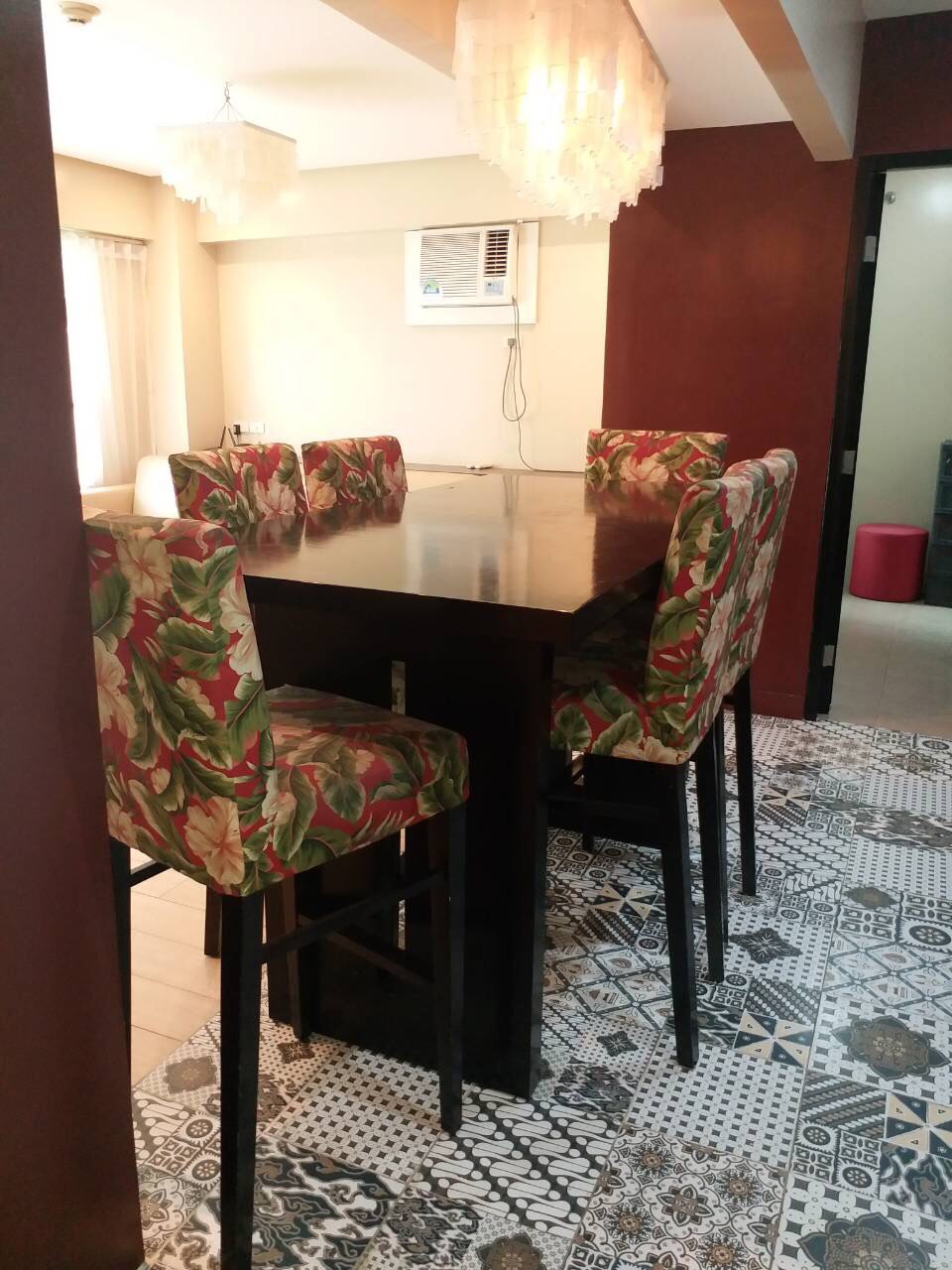 For Rent, Almond, Two Serendra, BGC, Taguig City Dining Area 1