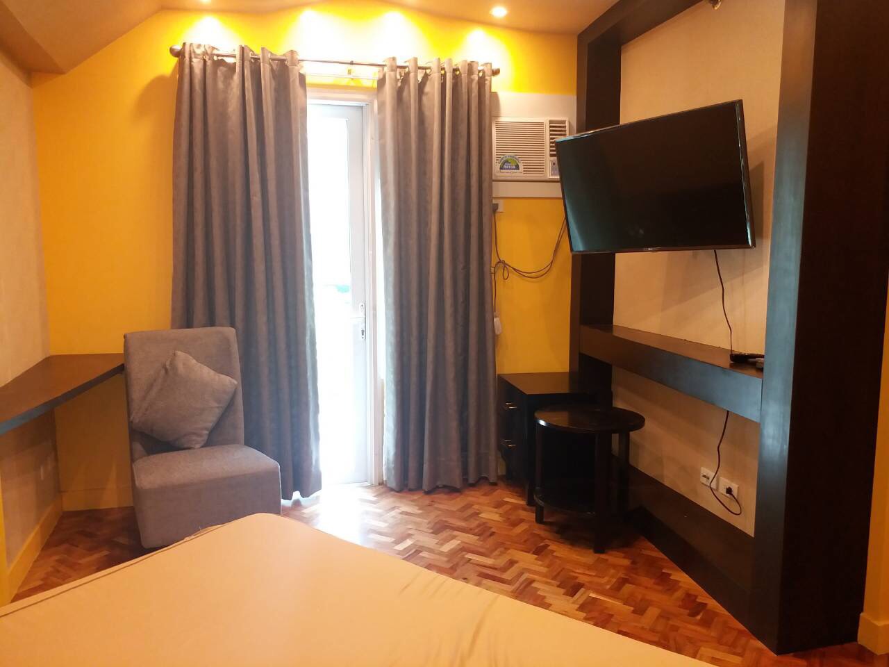 For Rent, Almond, Two Serendra, BGC, Taguig City Bedroom 1