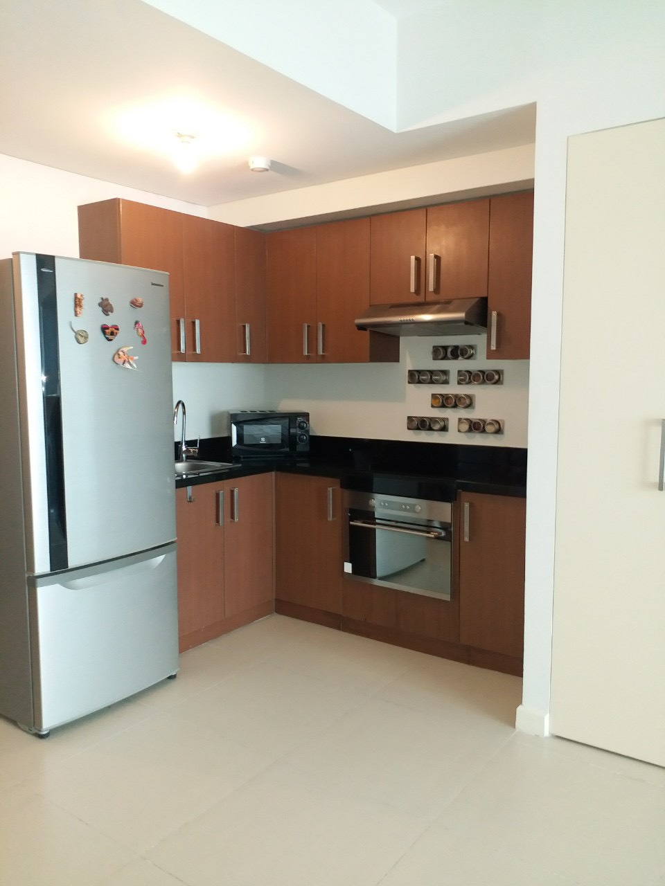 Studio Condo For Rent, Red Oak, Two Serendra 2