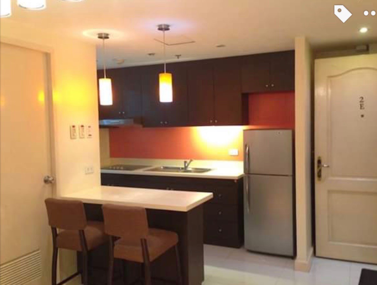 1 Bedroom Condo For Sale, Forbeswood Heights Kitchen