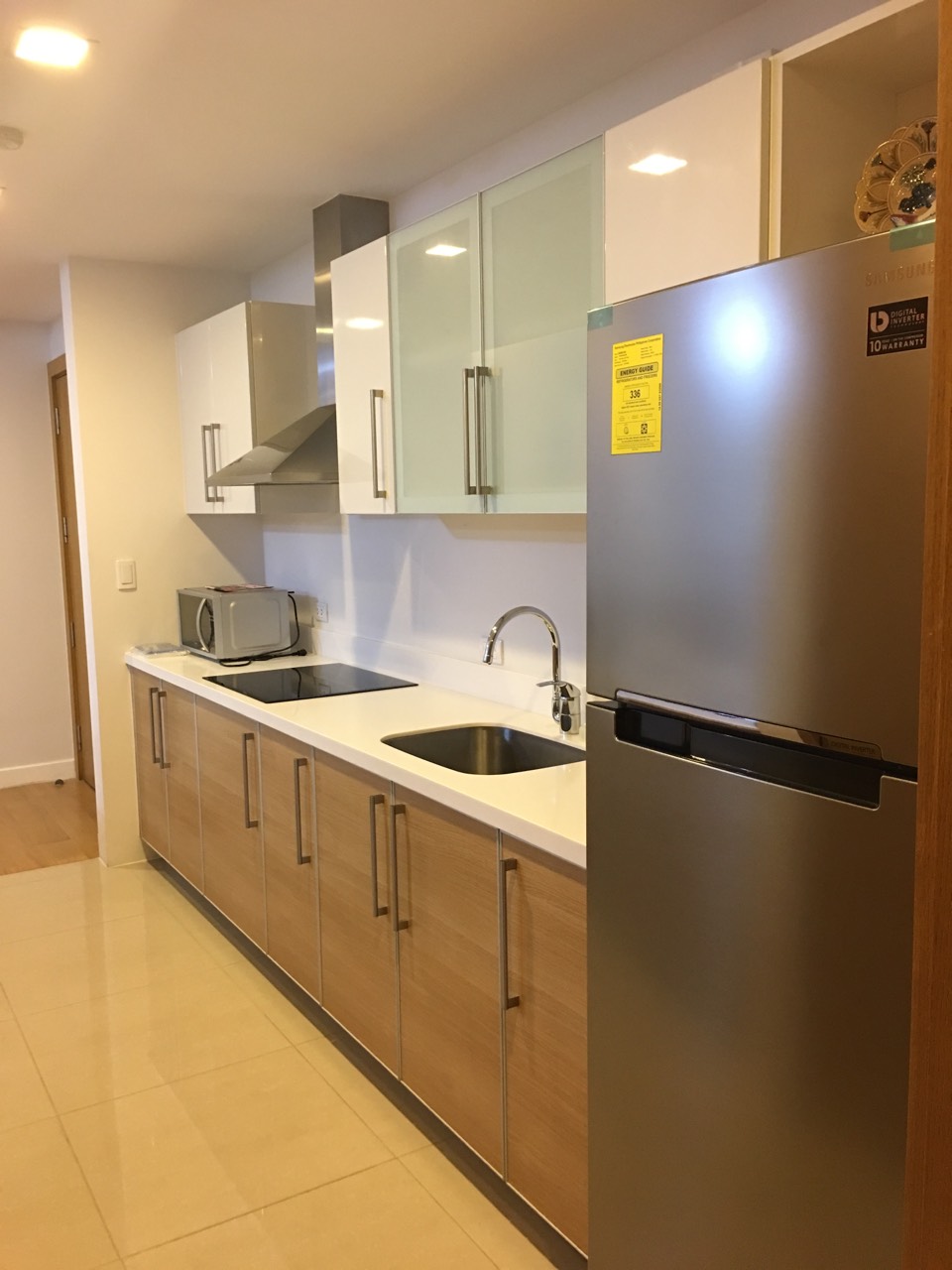 1BR Condo For Rent, Park Terraces Kitchen 2