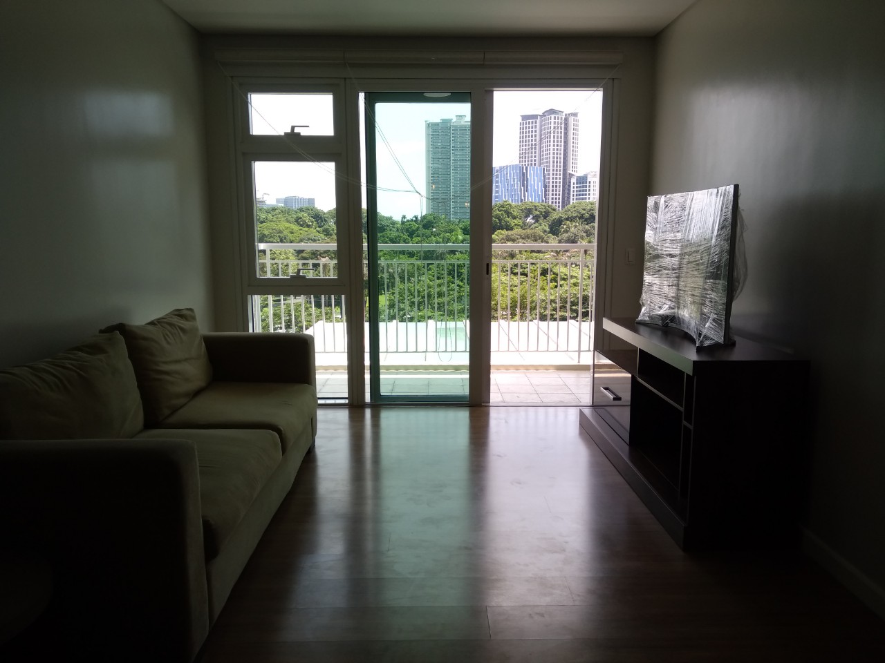 3BR Condo For Lease, The Sequoia at Two Serendra 6