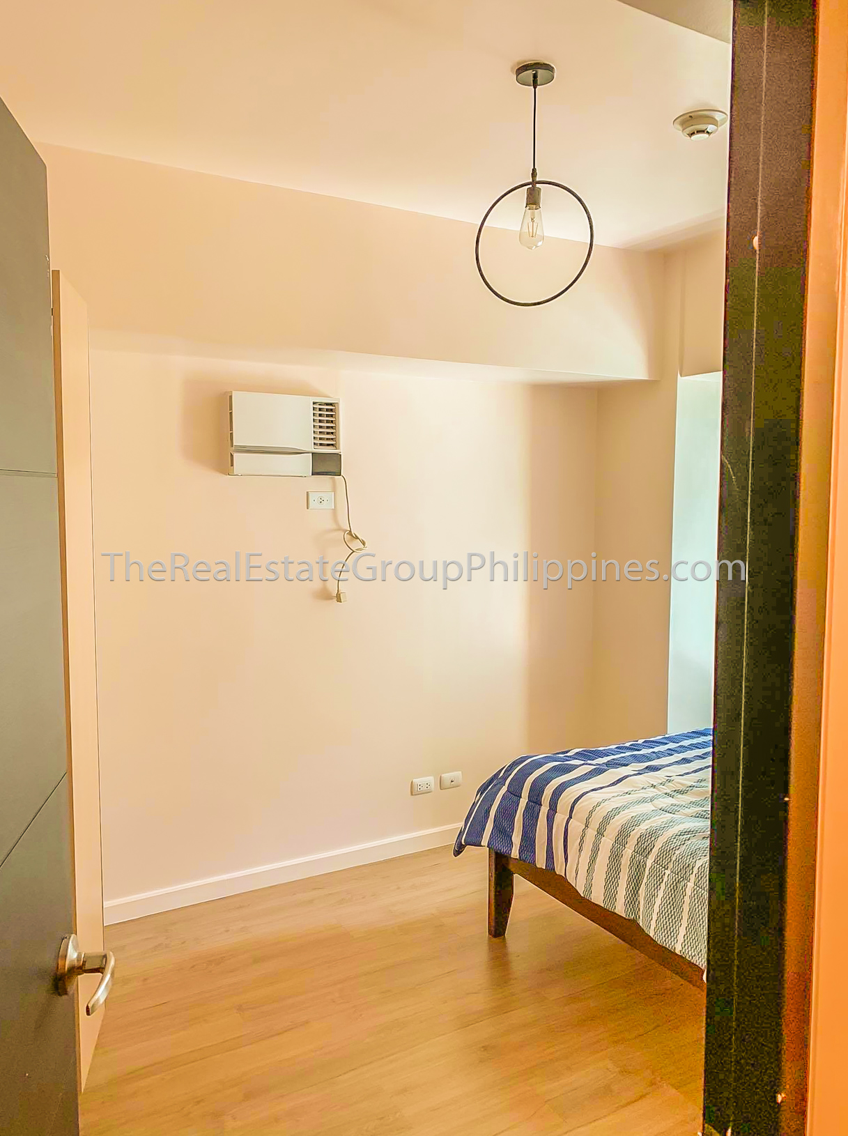 1 BR Meranti Two Serendra 30F (3 of 12)