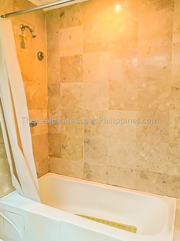 1BR Condo For Sale Oxford Suites Makati ₱4.5M (2 of 7)