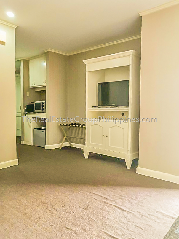 1BR Condo For Sale Oxford Suites Makati ₱4.5M (4 of 7)