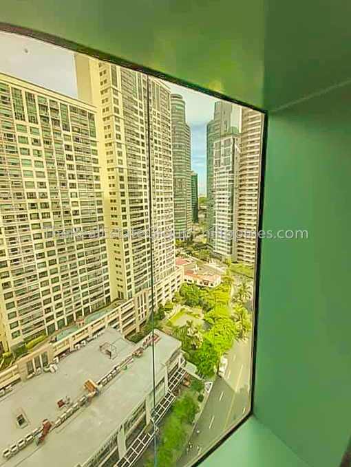 For sale 1 bedroom 8 Forbestown (6 of 13)