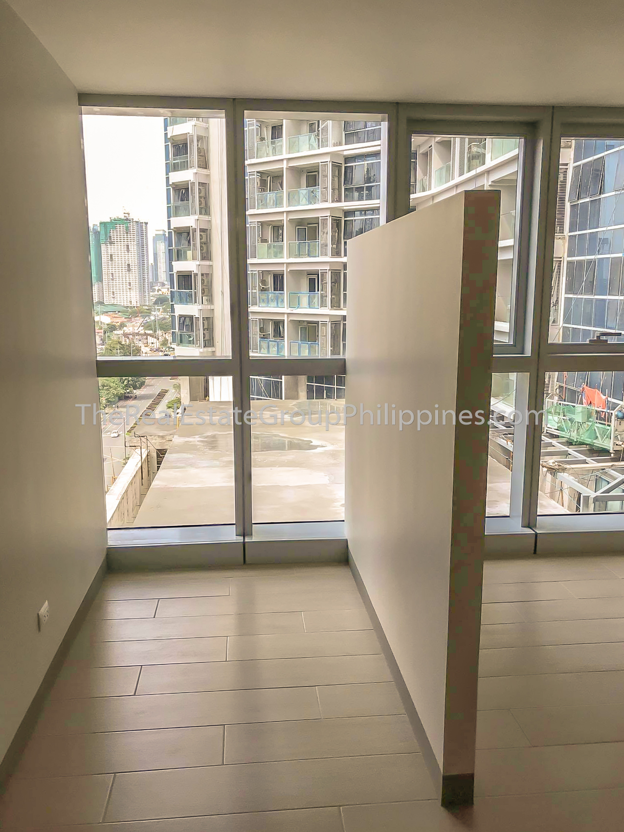 3BR Condo For Sale, Uptown Parksuites, BGC-15