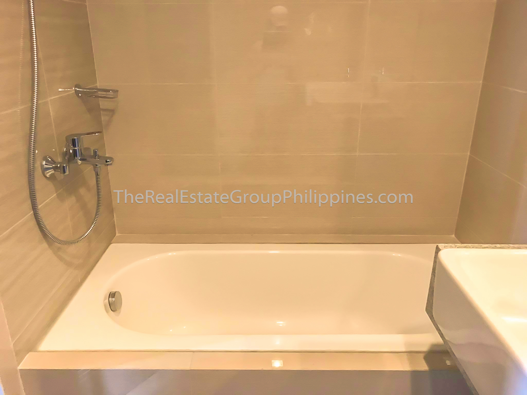 3BR Condo For Sale, Uptown Parksuites, BGC-18