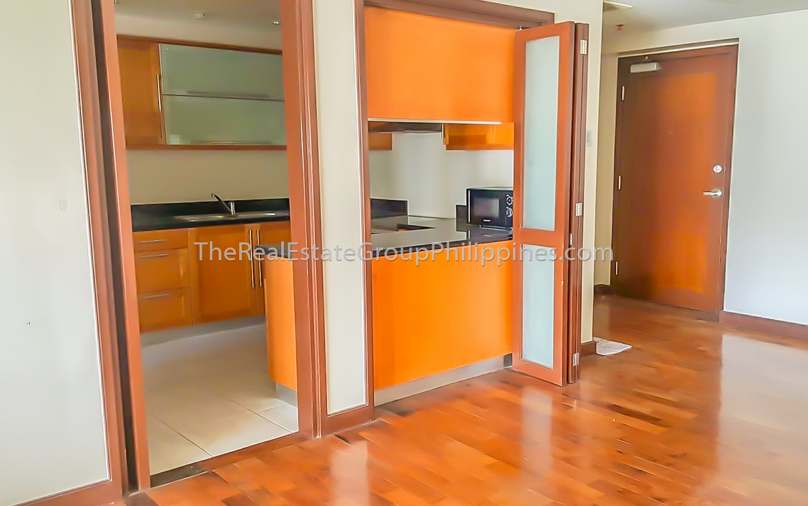 2BR Condo For Rent TRAG Laguna Tower Makati-150k (4 of 9)