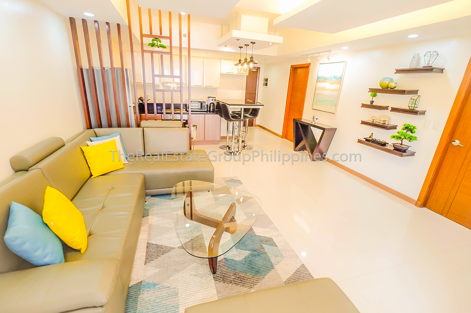 2BR Condo For Sale Venice Residences McKinley Hill Taguig (7 of 10)