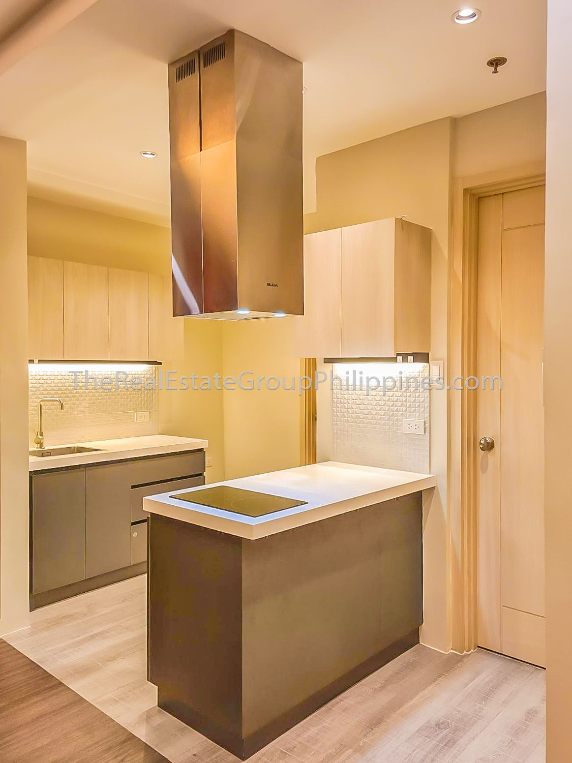 1BR Condo For Rent Lease, Icon Residences, BGC (1 of 7)