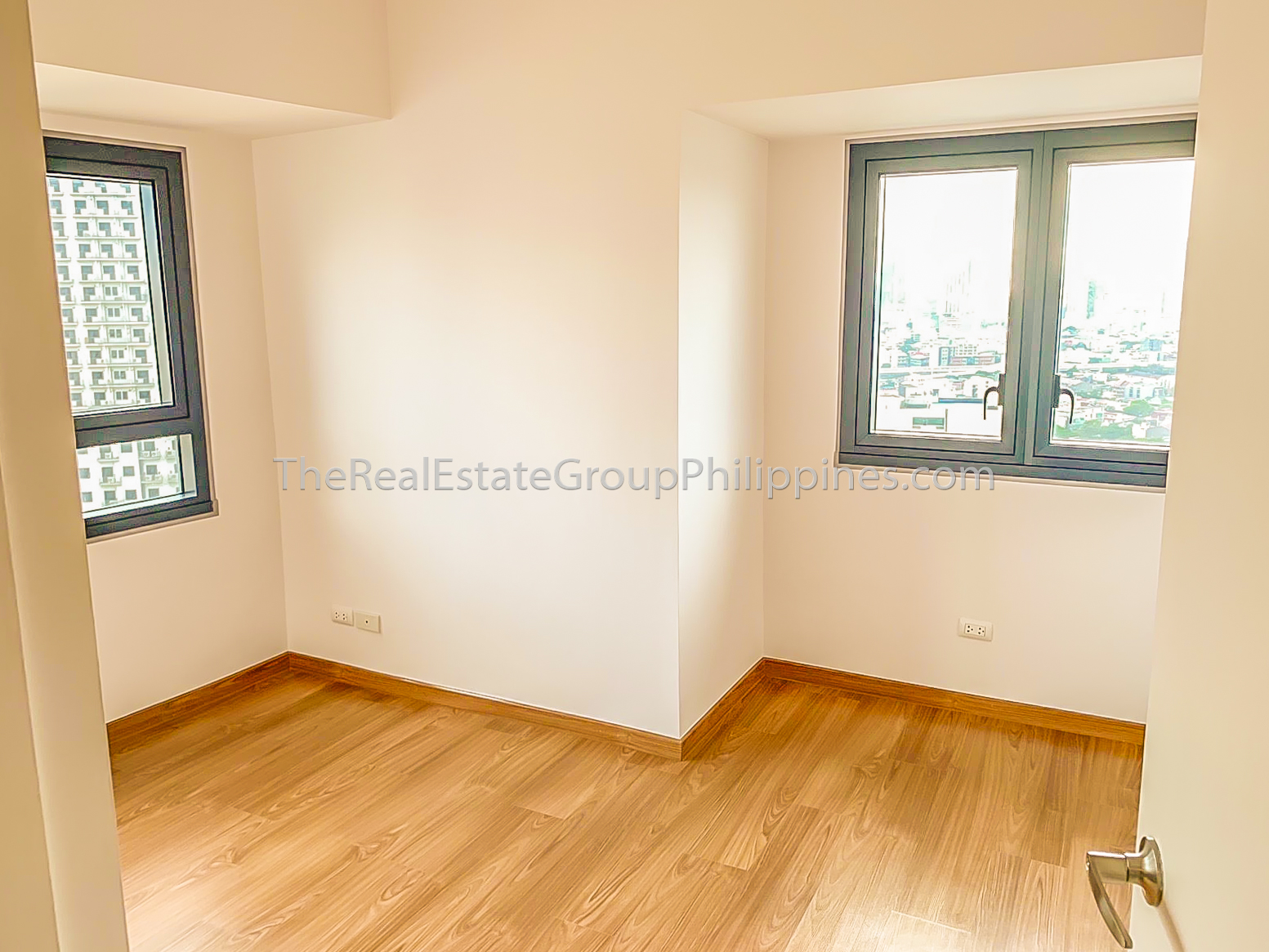 2BR Condo For Rent Lease The Rise Makati 70k (8 of 9)