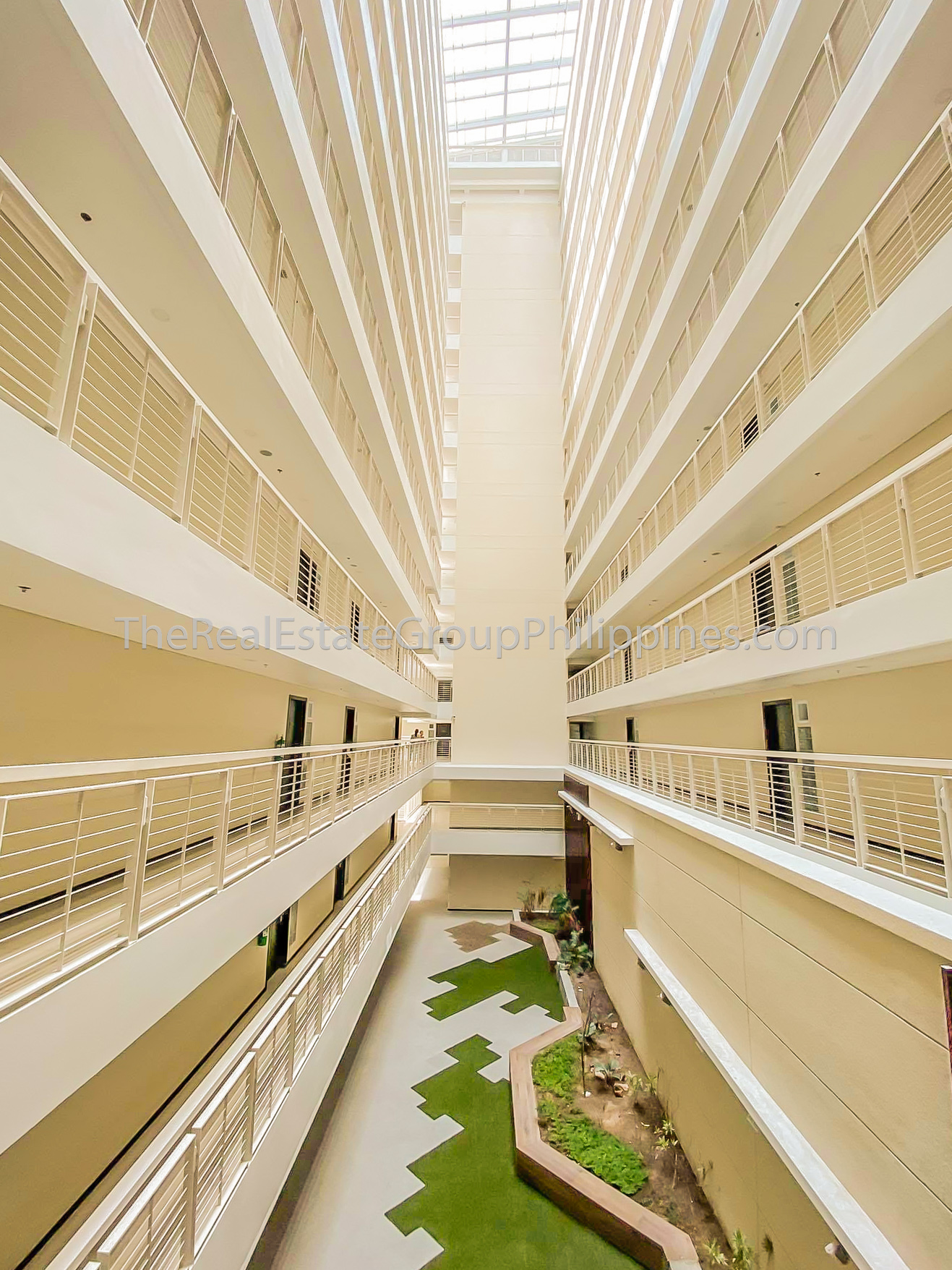 1BR Condo For Rent Lease The Veranda Arca South (2 of 12)