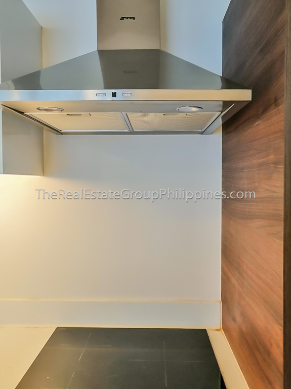 2BR Condo For Rent Garden Towers 6E-19