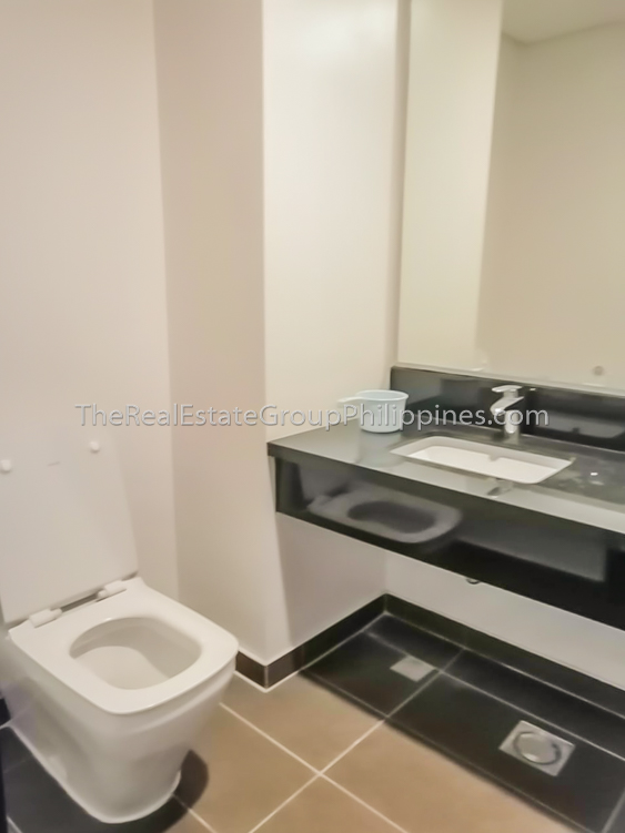 2BR Condo For Rent Garden Towers 6E-4