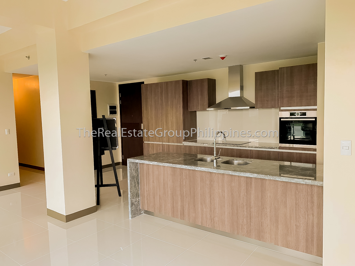 3BR For Rent Lease St Moritz McKinley West Taguig-4