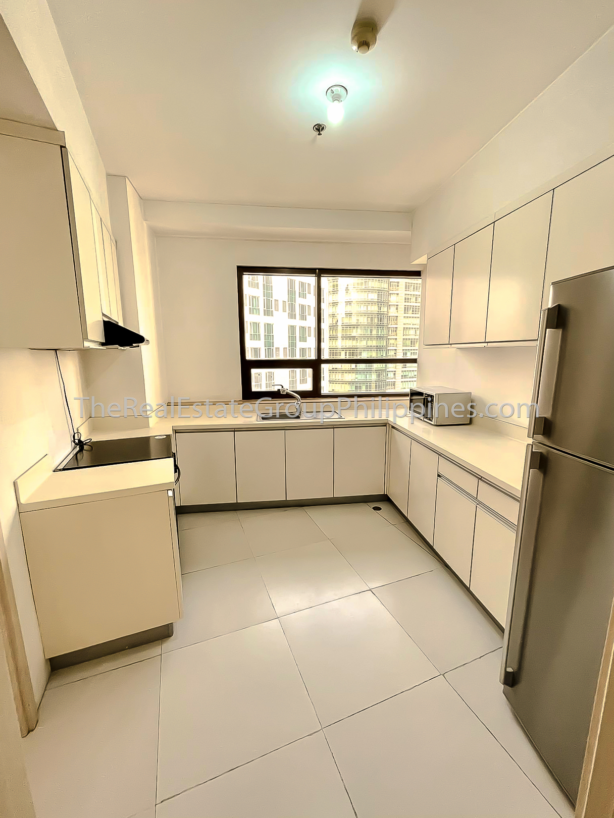 2BR Bi-Level Condo For Rent, Icon Residences Tower 1, BGC-3