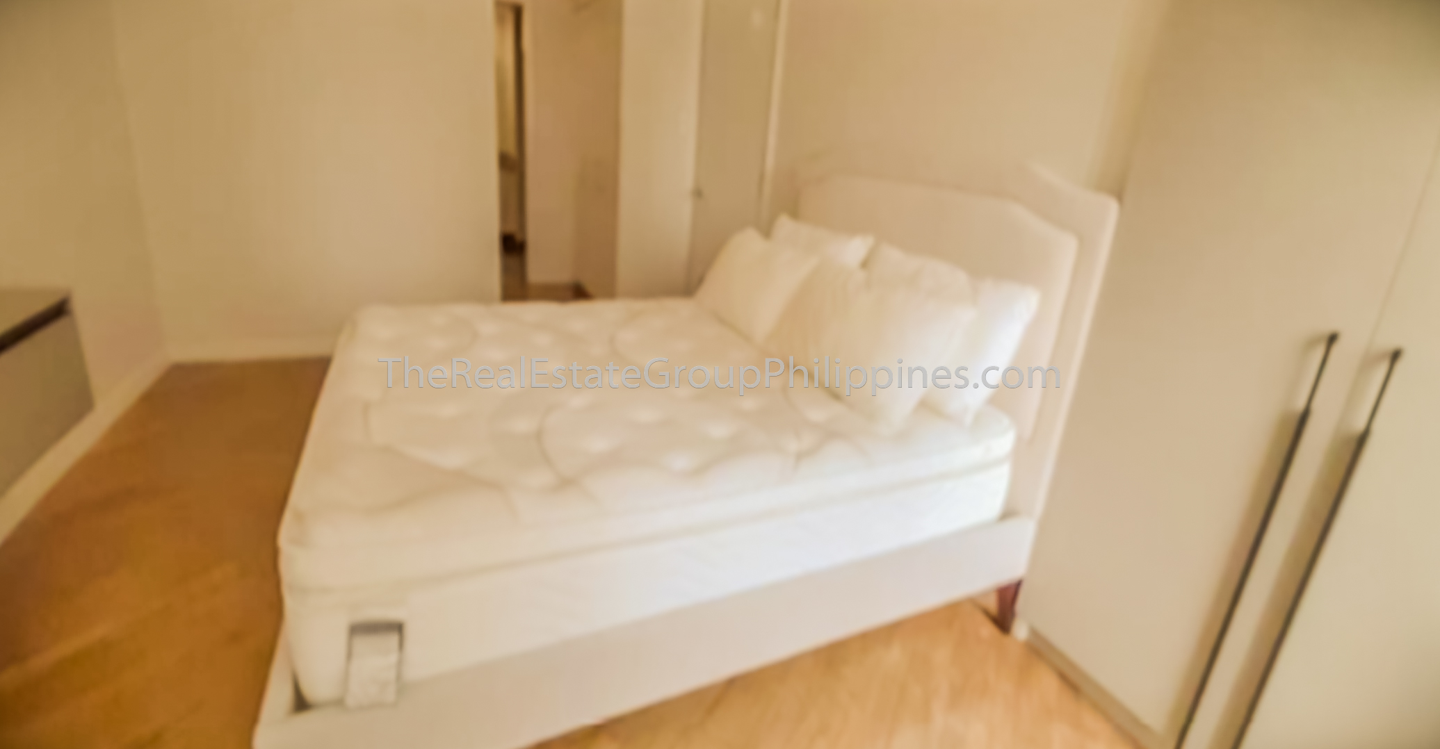 One Bedroom For Rent Joya Rockwell Makati7