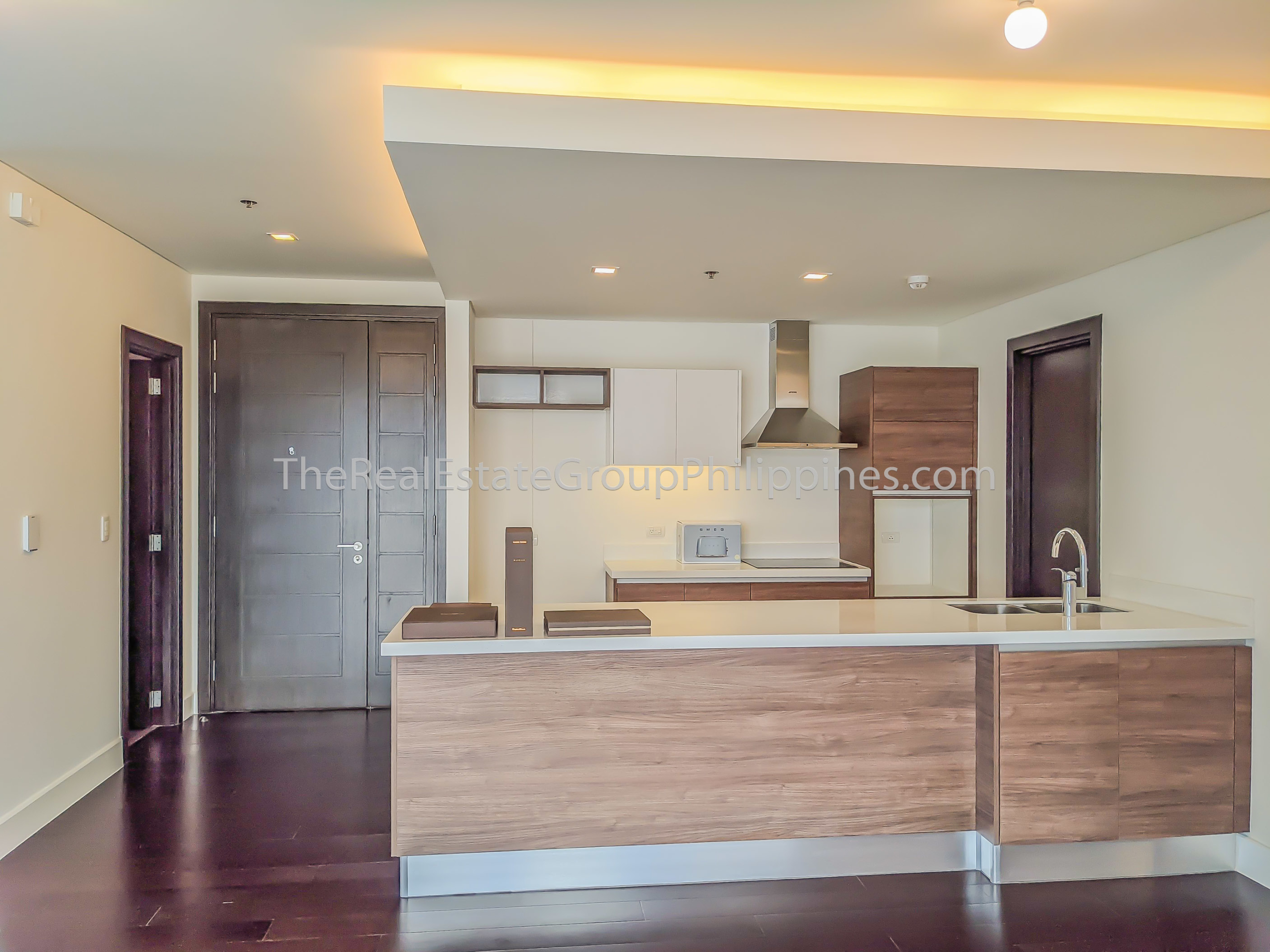 2BR Condo For Rent Legazpi Village Makati6