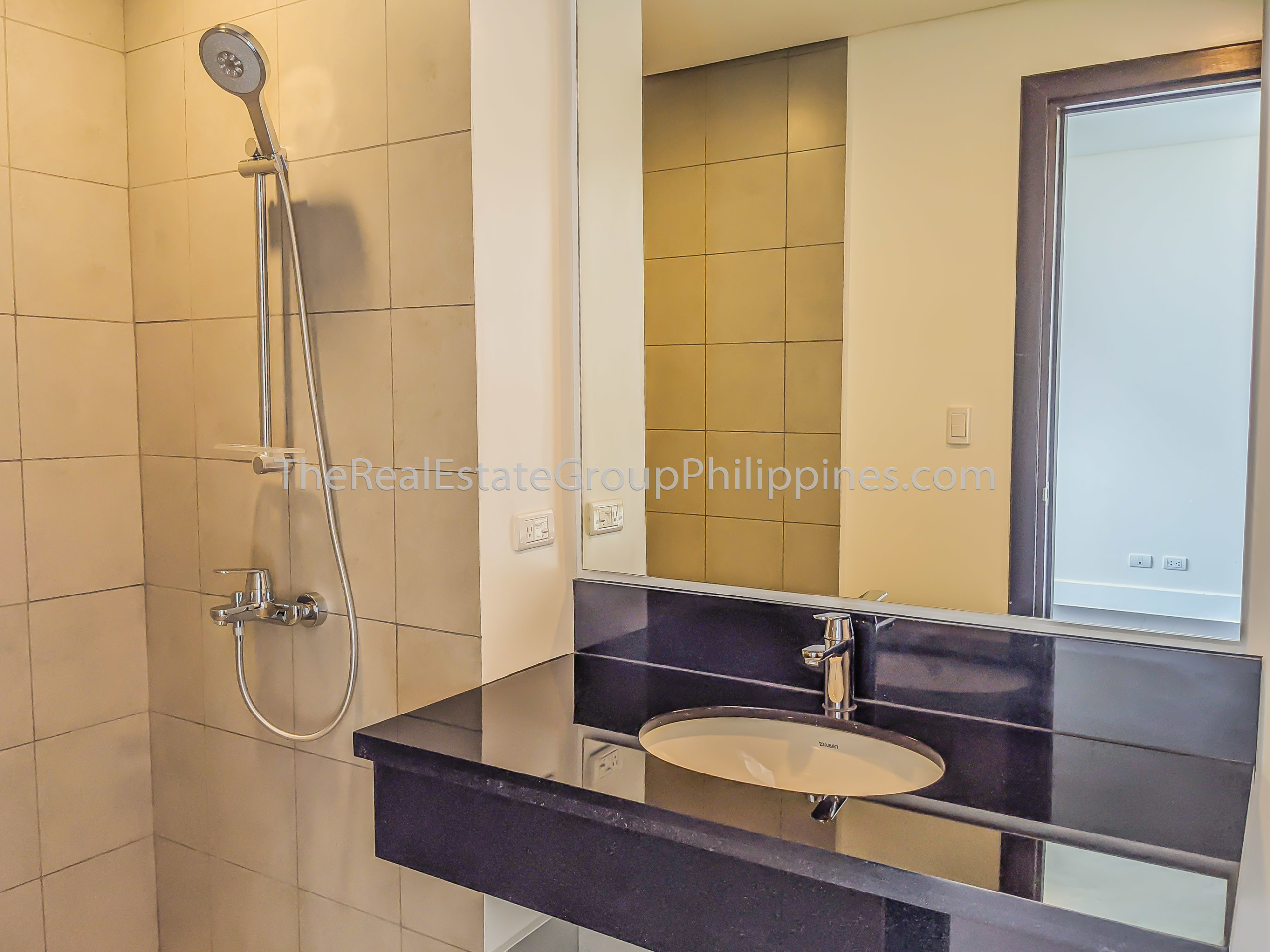 2BR Condo For Rent Legazpi Village Makati9