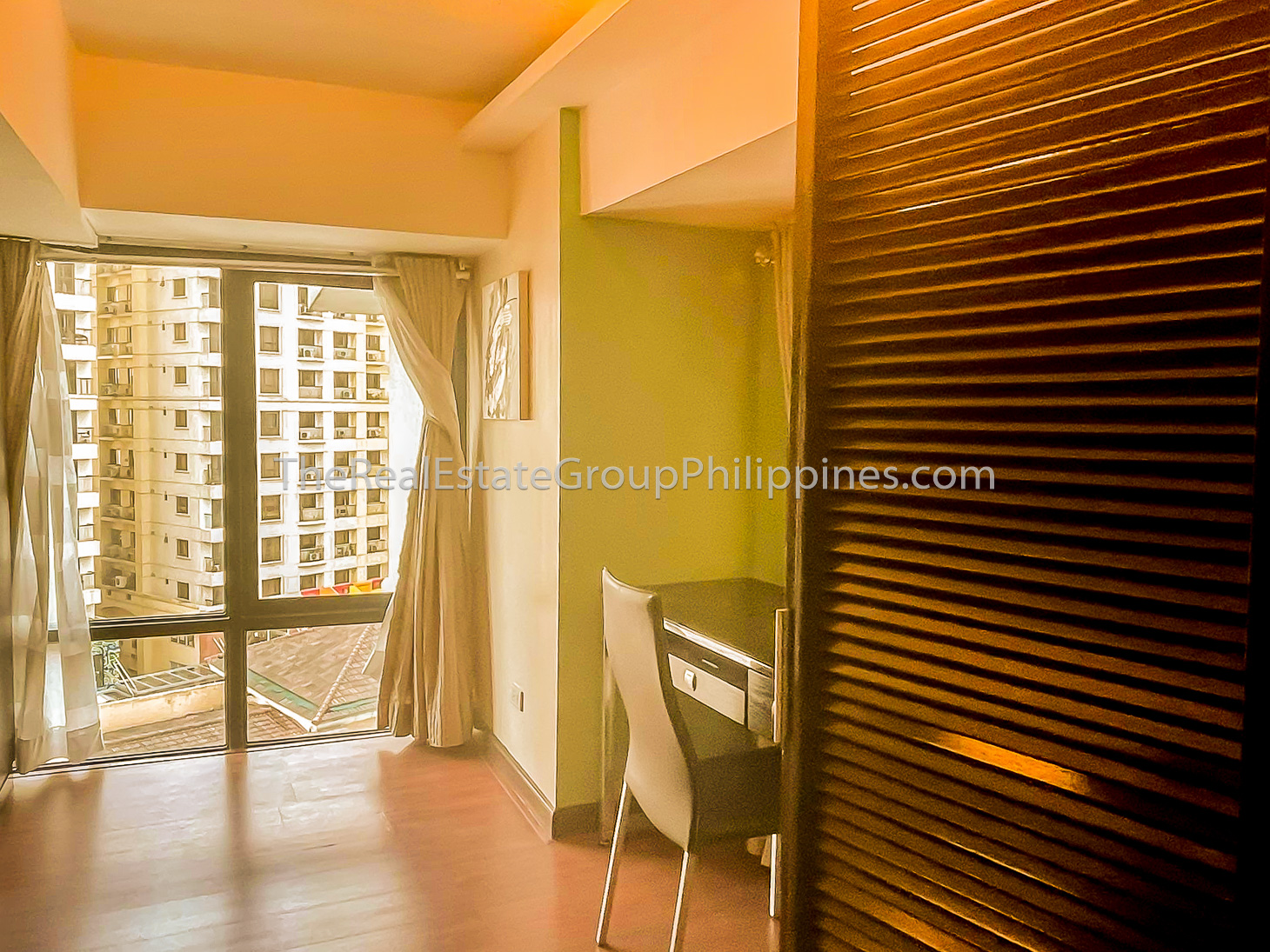 3BR Loft Condo For Sale, Bellagio 2, BGC-12