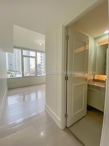 3 Bedroom Condo For Sale Rockwell Makati