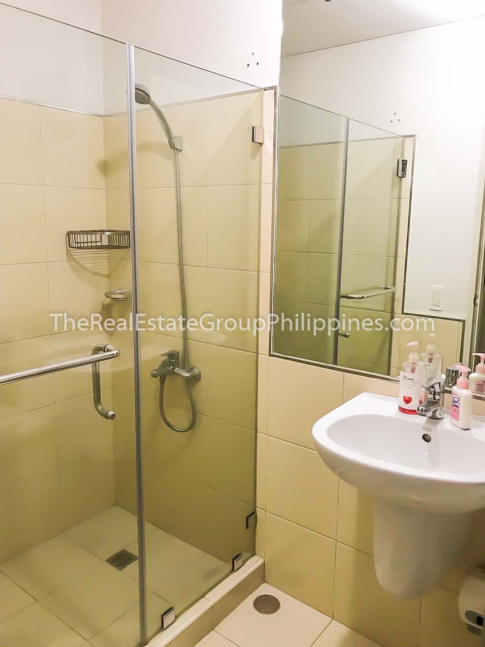 3BR Condo For Rent, Red Oak Two Serendra, BGC (7 of 10)